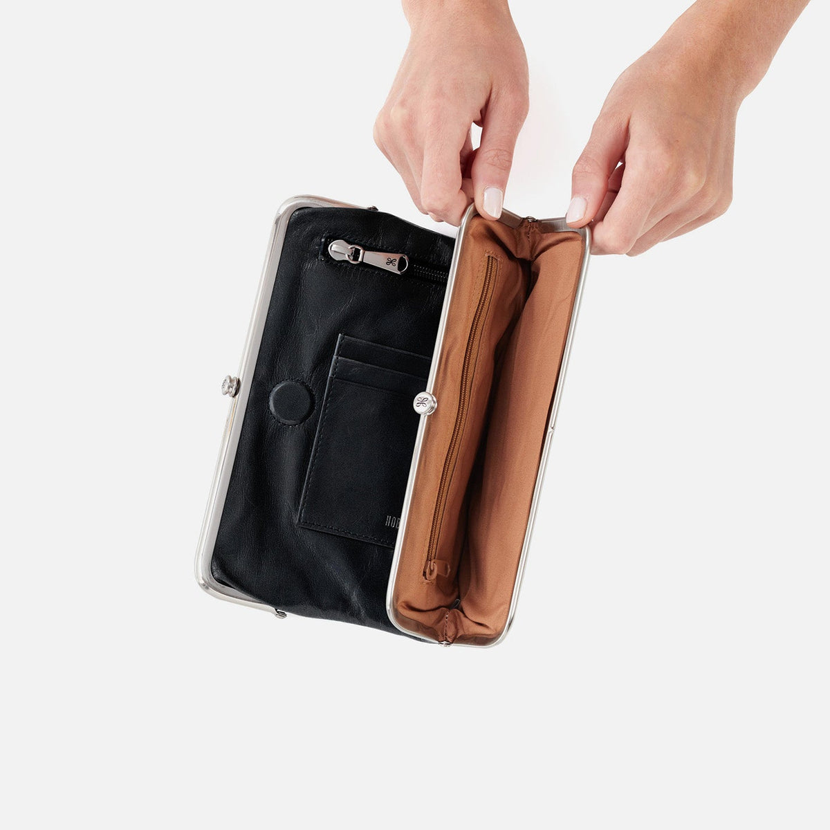 Lauren Clutch-Wallet In Polished Leather - Black | HOBO Great Value