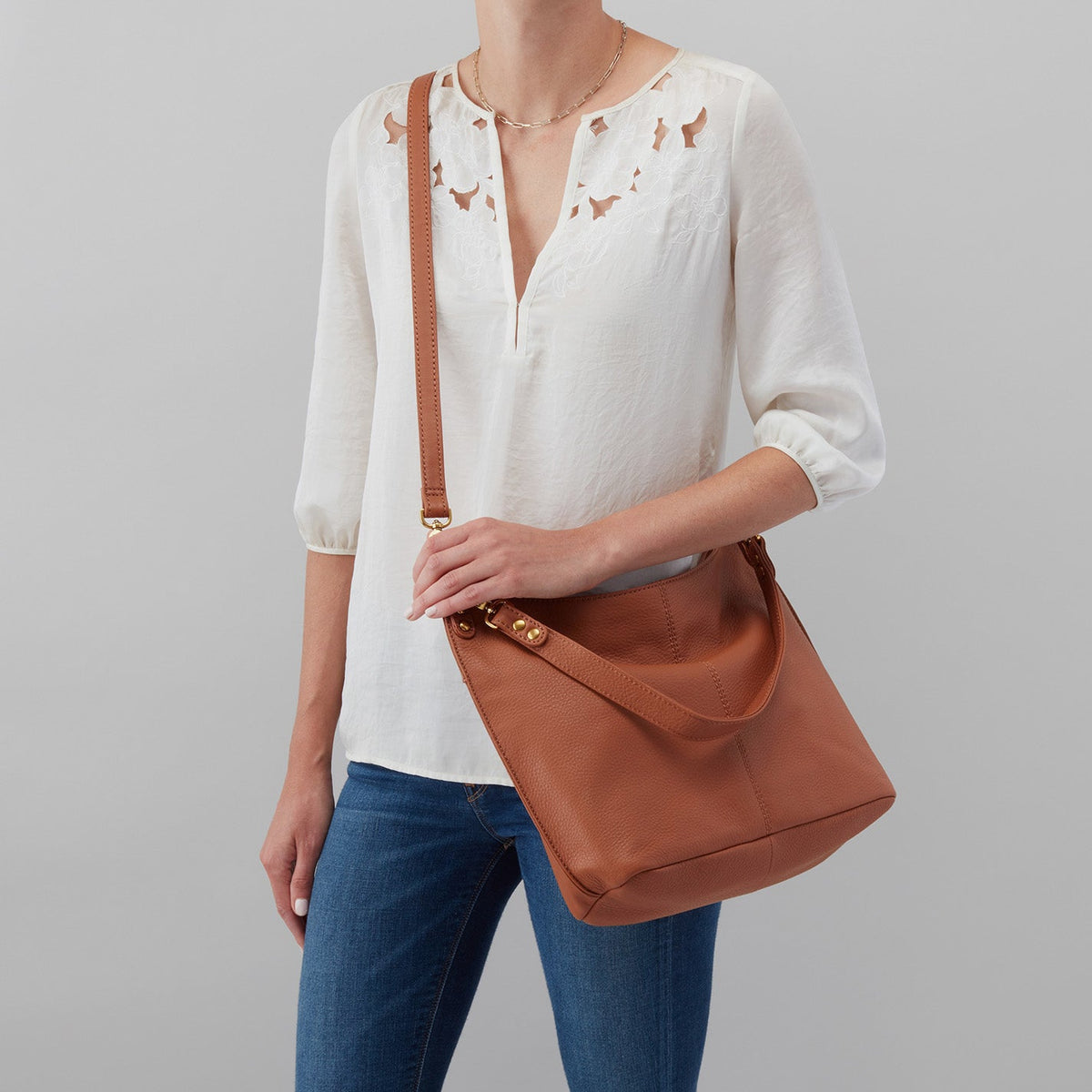 Pier Shoulder Bag in Pebbled Leather - Cashew | HOBO Exclusive