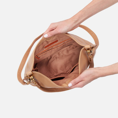 Pier Shoulder Bag In Pebbled Leather - Sandstorm | HOBO Great Value