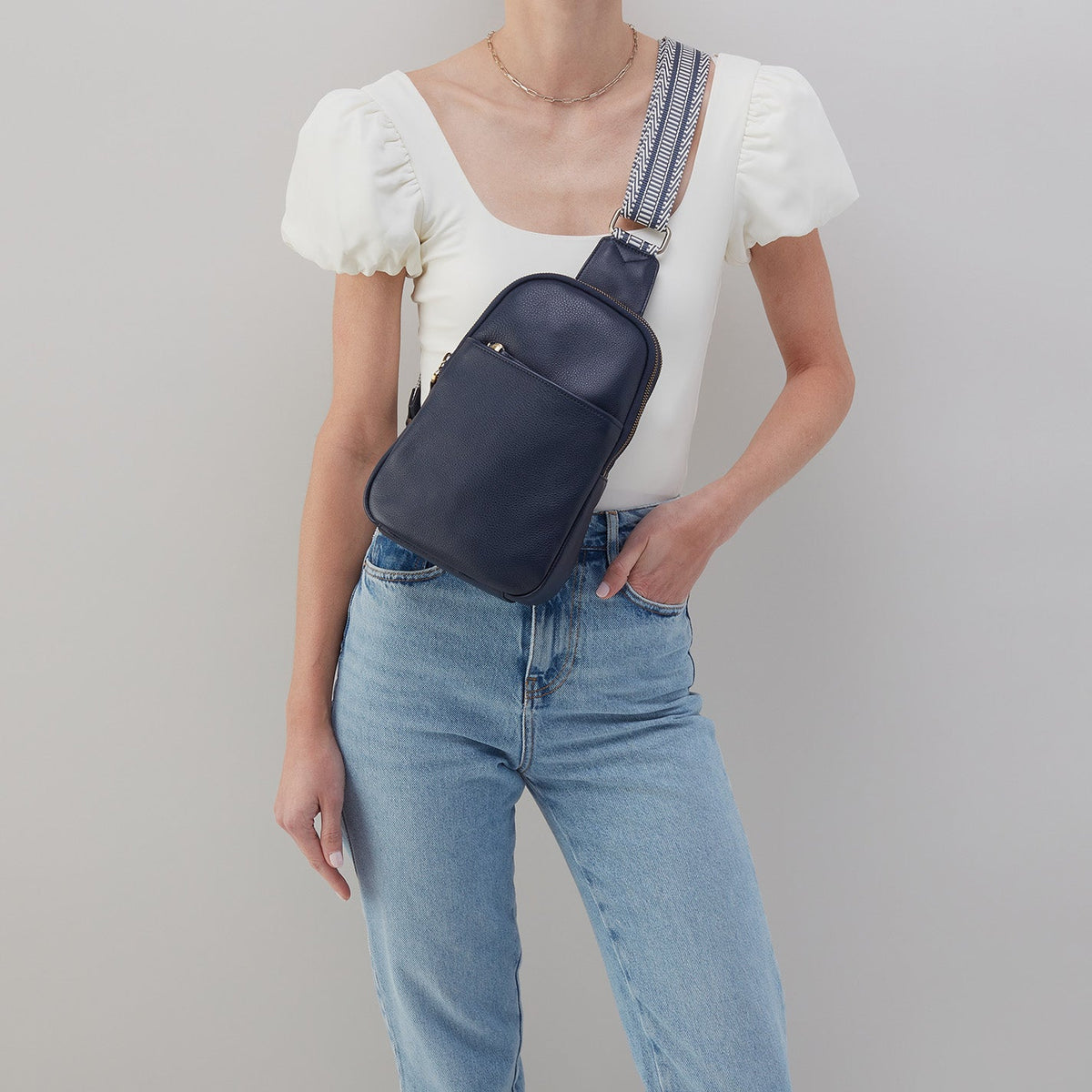 Cass Sling In Pebbled Leather - Sapphire | HOBO Featured