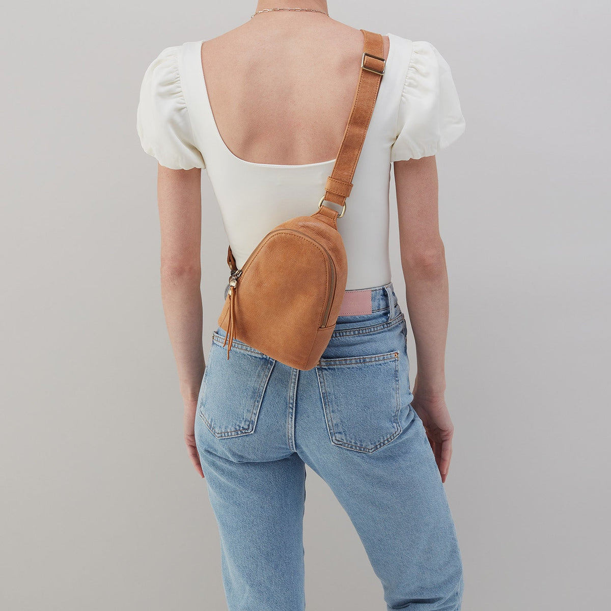 Fern Sling In Buffed Leather - Whiskey | HOBO Recommended
