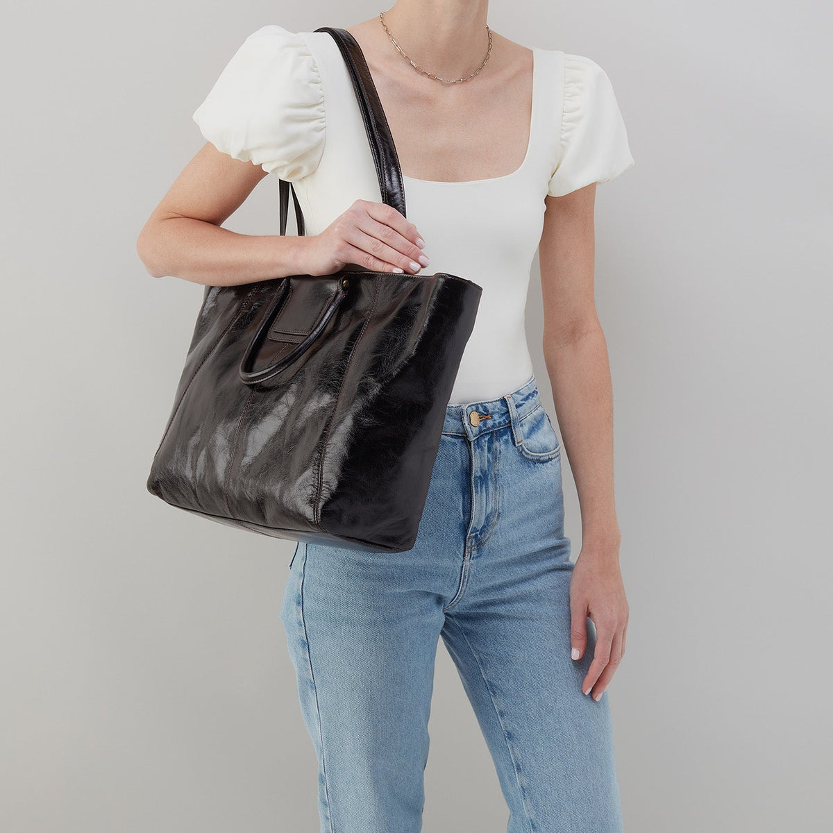 Sheila East-West Tote In Polished Leather - Black | HOBO New