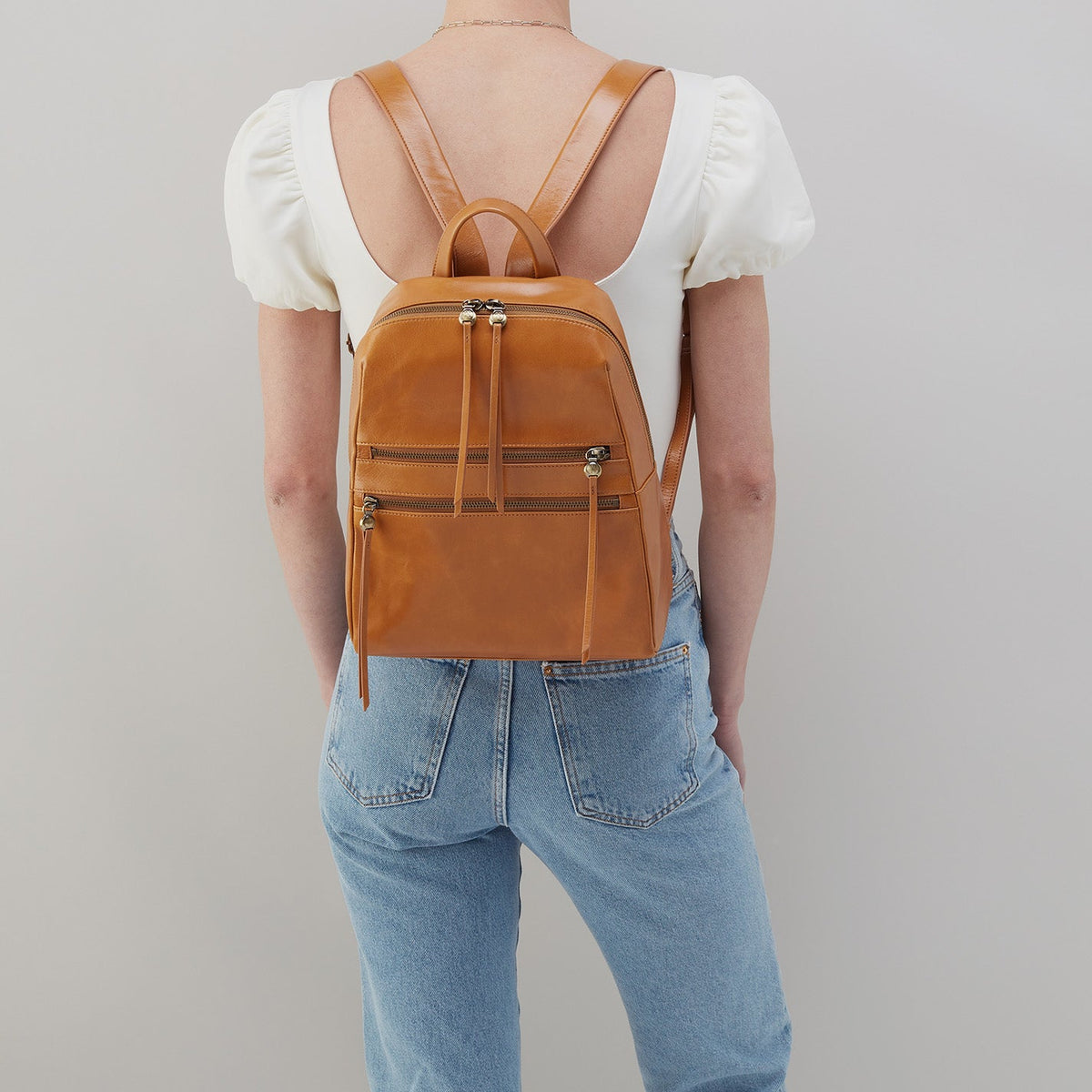 Billie Backpack In Polished Leather - Natural | HOBO New