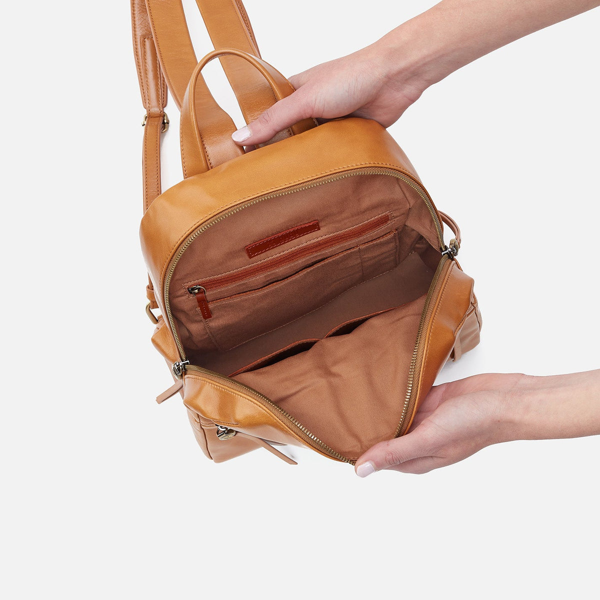 Billie Backpack In Polished Leather - Natural | HOBO New