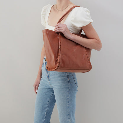Phoebe Tote In Smooth Leather - Saddle | HOBO Customer Favorite
