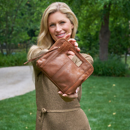 Ace Clutch In Metallic Leather - Patina | HOBO Hot Sale
