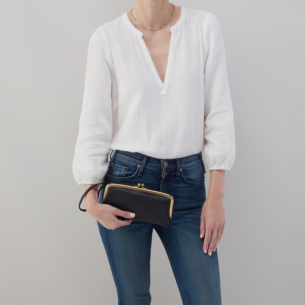 Cora Large Frame Wallet In Pebbled Leather - Black | HOBO Deals