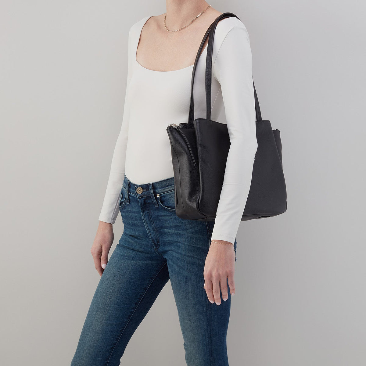 Essential Medium Tote In Soft Saffiano Leather - Black | HOBO Recommended