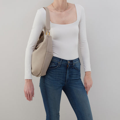 Harley Hobo In Pebbled Leather - Taupe | HOBO Everyday