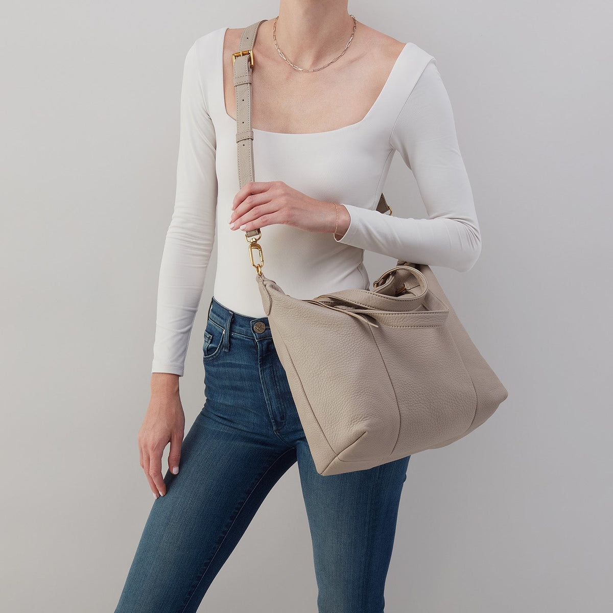 Harley Satchel In Pebbled Leather - Taupe | HOBO Trending