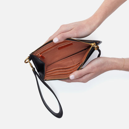 Hart Wristlet In Pebbled Leather - Black | HOBO Special Offer