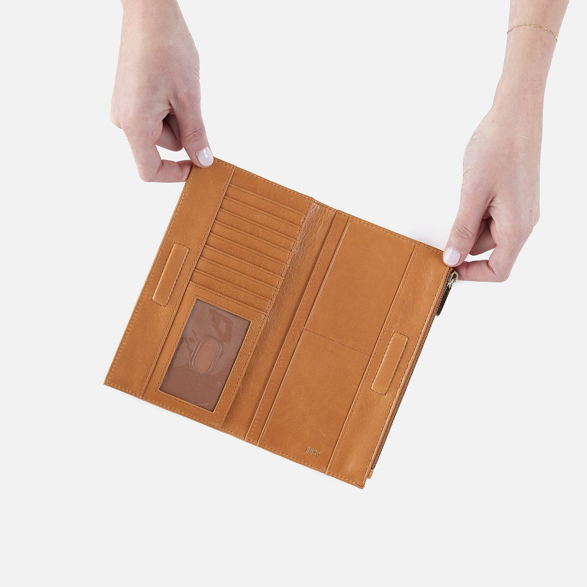 Jill Large Bifold Wallet In Polished Leather - Natural | HOBO Great Value