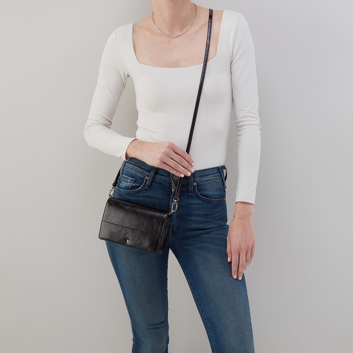 Jill Crossbody In Polished Leather - Black | HOBO Recommended