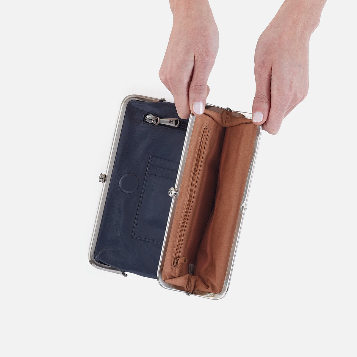 Lauren Clutch-Wallet In Polished Leather - Blue Stone | HOBO Everyday