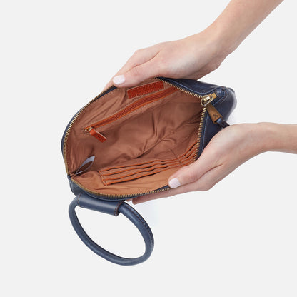 Sable Wristlet In Polished Leather - Blue Stone | HOBO New