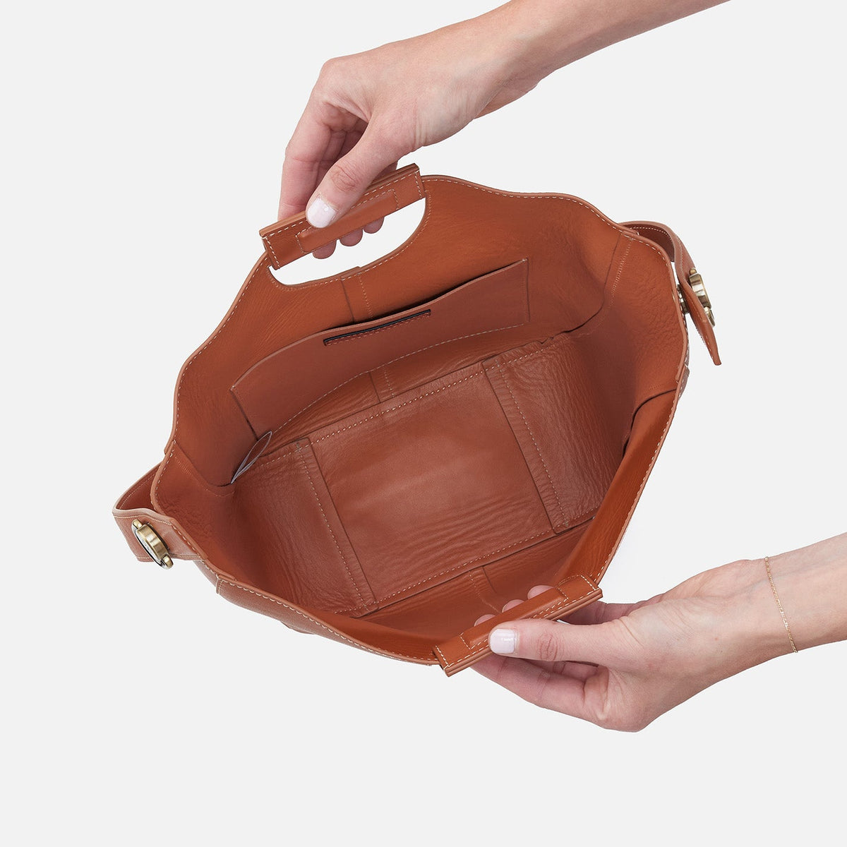 Camden Shoulder Bag In Smooth Leather - Burnished Caramel | HOBO Customer Favorite