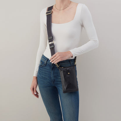 Cass Phone Crossbody In Pebbled Leather - Black | HOBO Customer Favorite