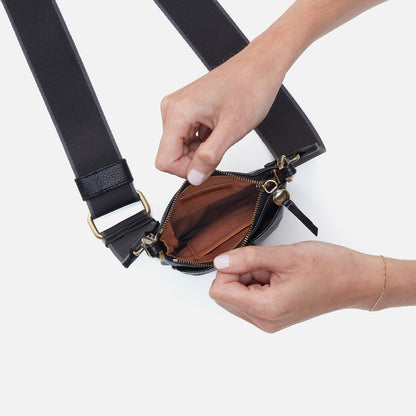 Cass Phone Crossbody In Pebbled Leather - Black | HOBO Customer Favorite