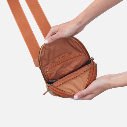 Cass Sling In Pebbled Leather - Butterscotch | HOBO Trusted