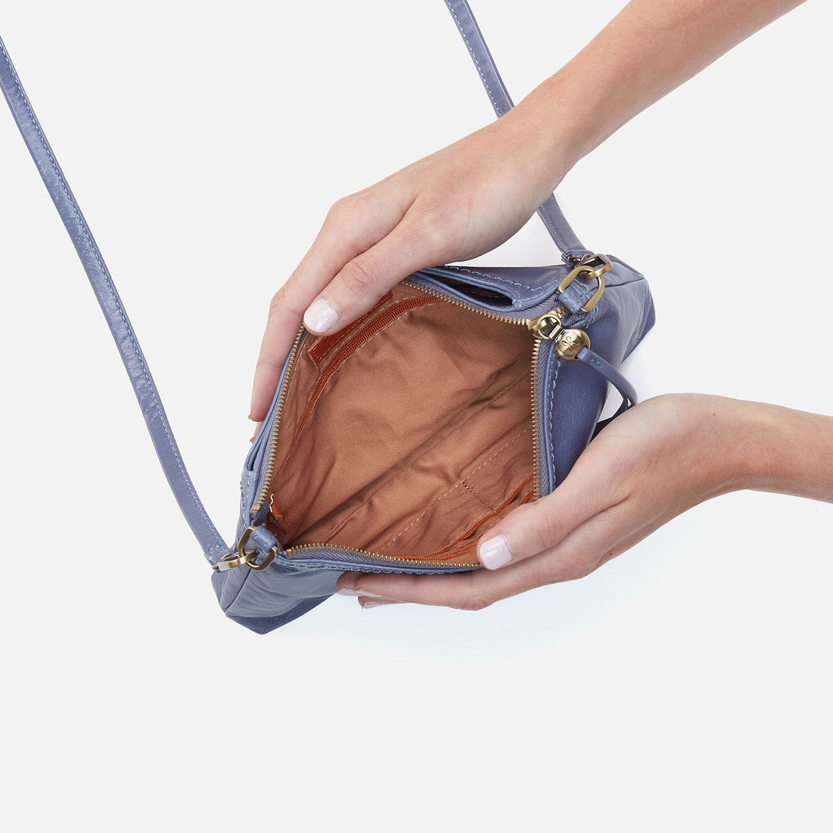 Darcy Crossbody In Polished Leather - Sky Blue | HOBO Value