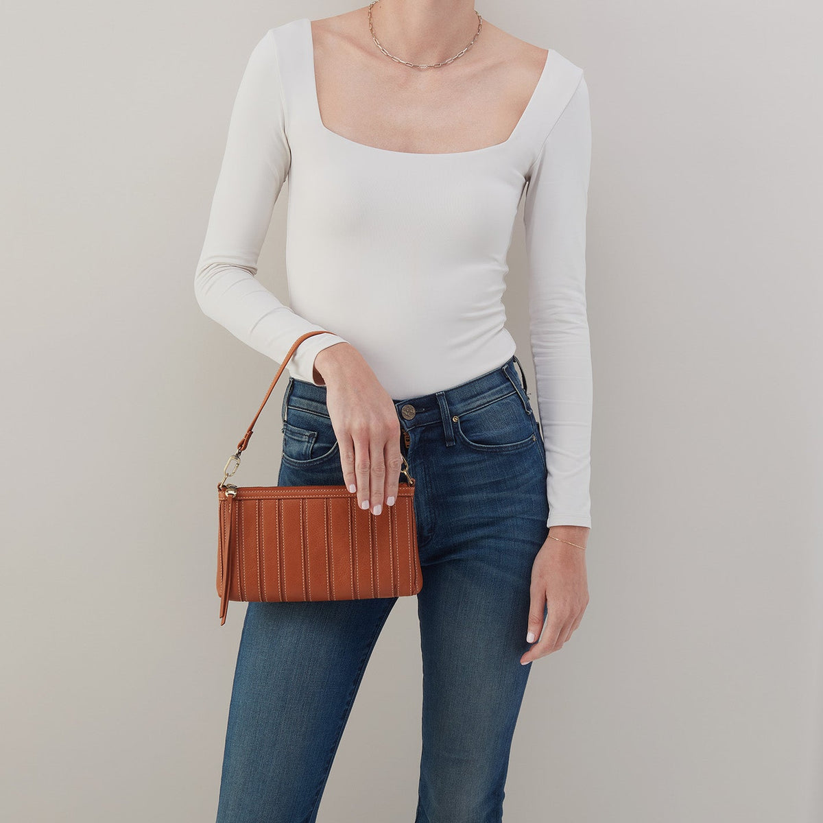 Darcy Crossbody In Smooth Leather - Burnished Caramel | HOBO Recommended