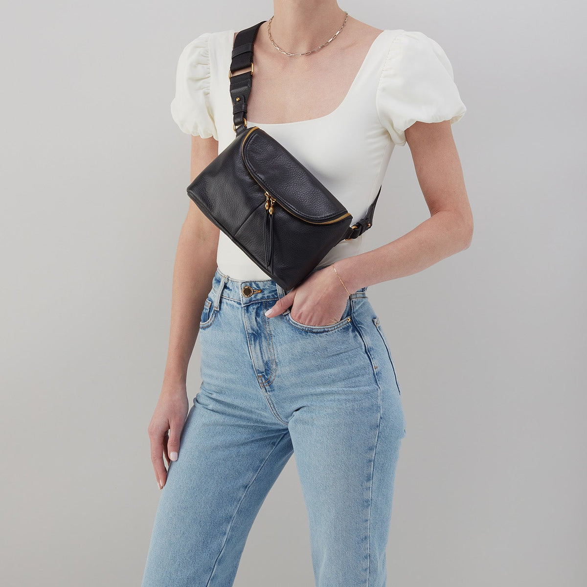 Fern Large Belt Bag In Pebbled Leather - Warm Honey | HOBO Sale