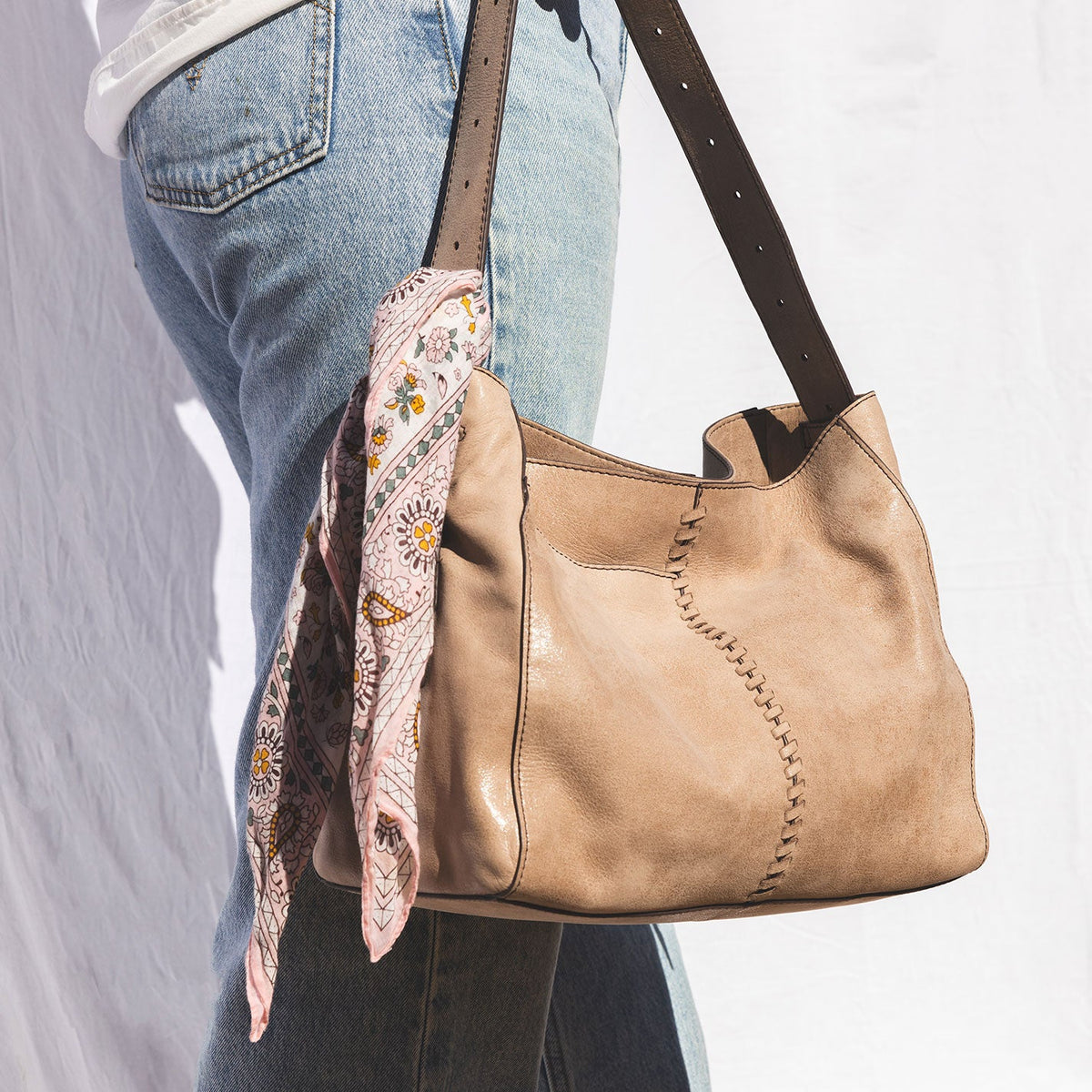 Render Shoulder Bag In Buffed Leather - Hazel | HOBO Smart Buy