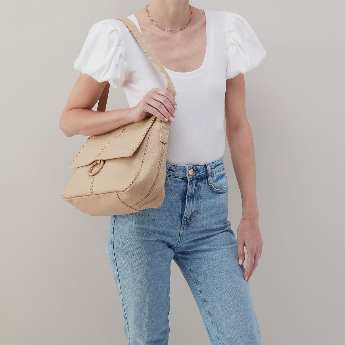 Austin Shoulder Bag In Pebbled Leather - Linen | HOBO Trending