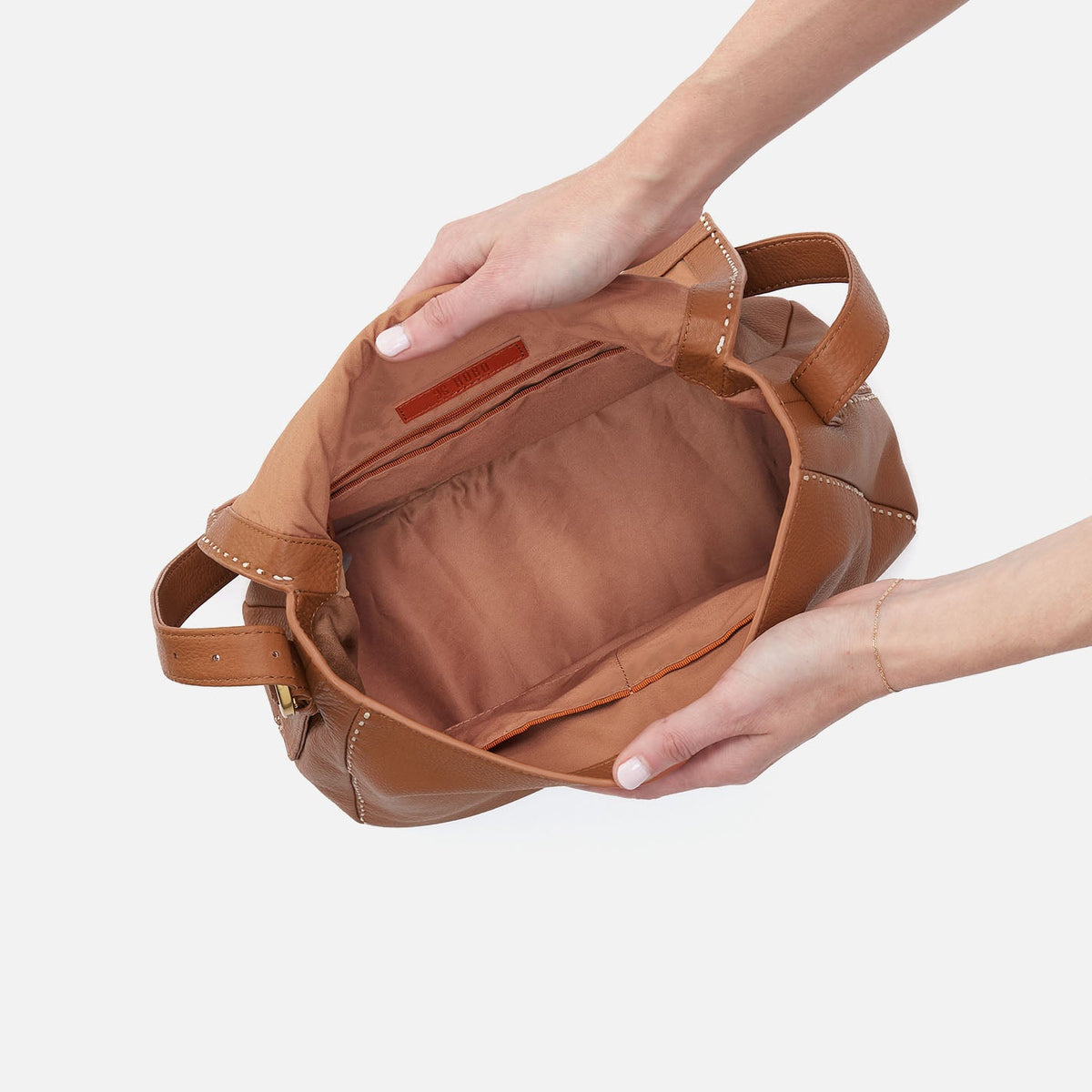 Austin Shoulder Bag In Pebbled Leather - Warm Honey | HOBO Classic