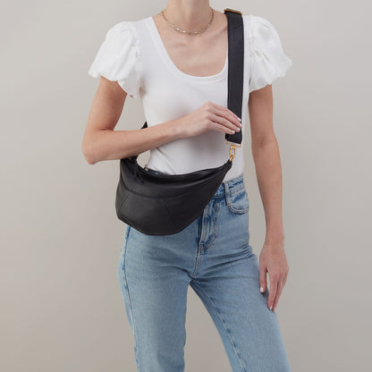 Carmen Sling In Pebbled Leather - Black | HOBO Deals