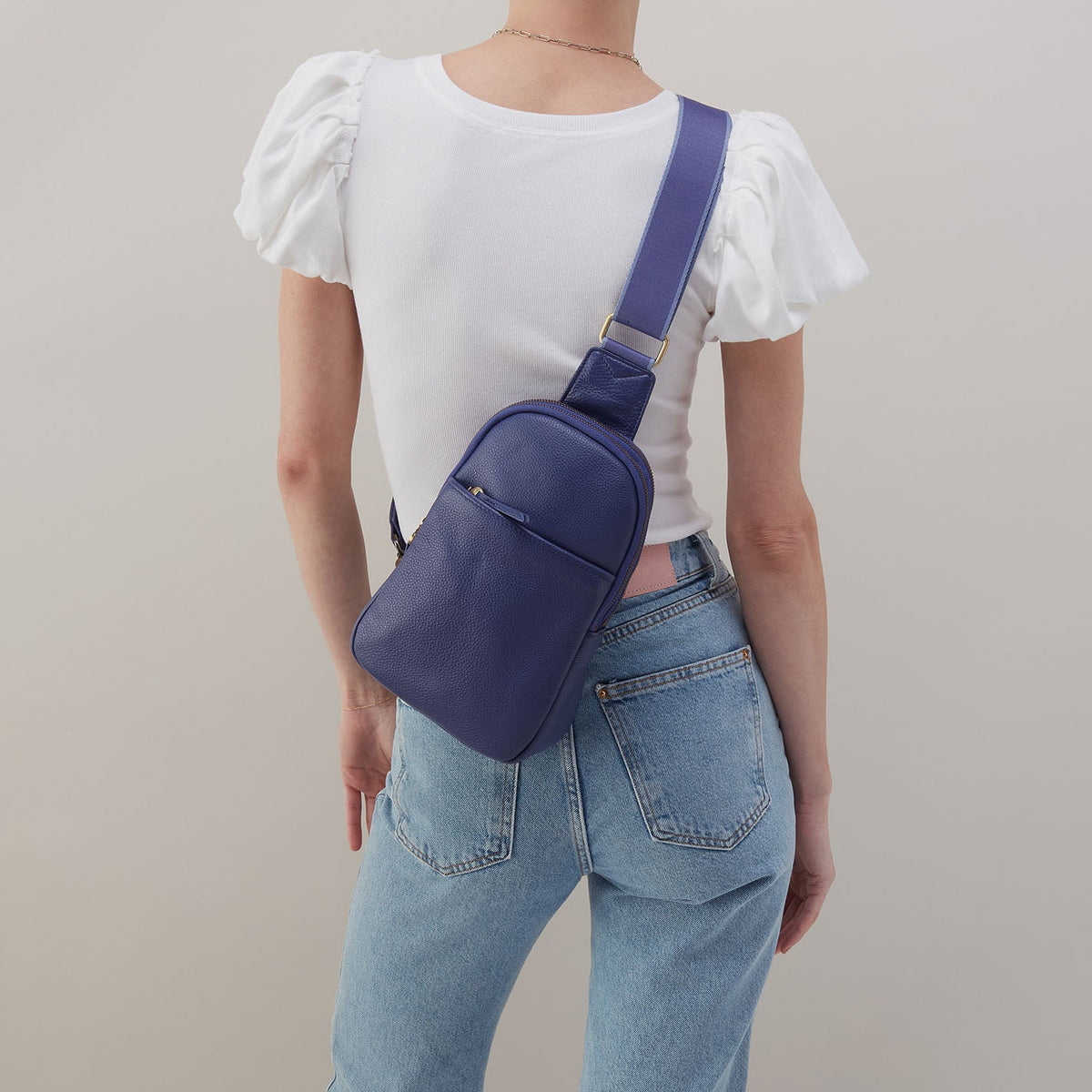 Cass Sling In Pebbled Leather - Dark Iris | HOBO Smart Buy