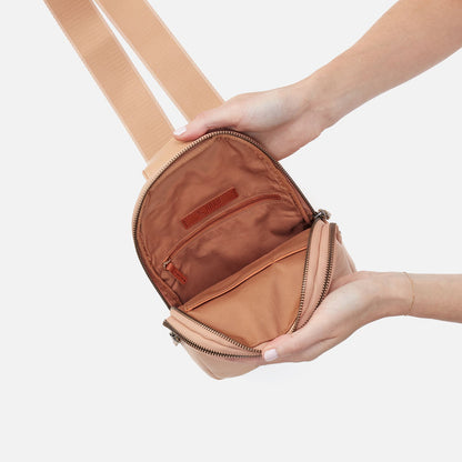 Cass Sling In Pebbled Leather - Porcini | HOBO Value