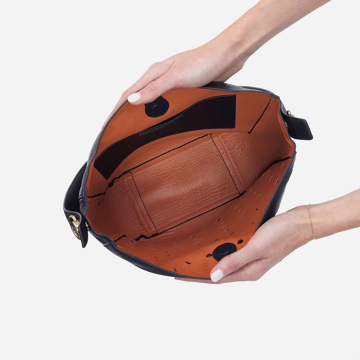Catalina Hobo In Smooth Leather - Navy | HOBO Smart Buy