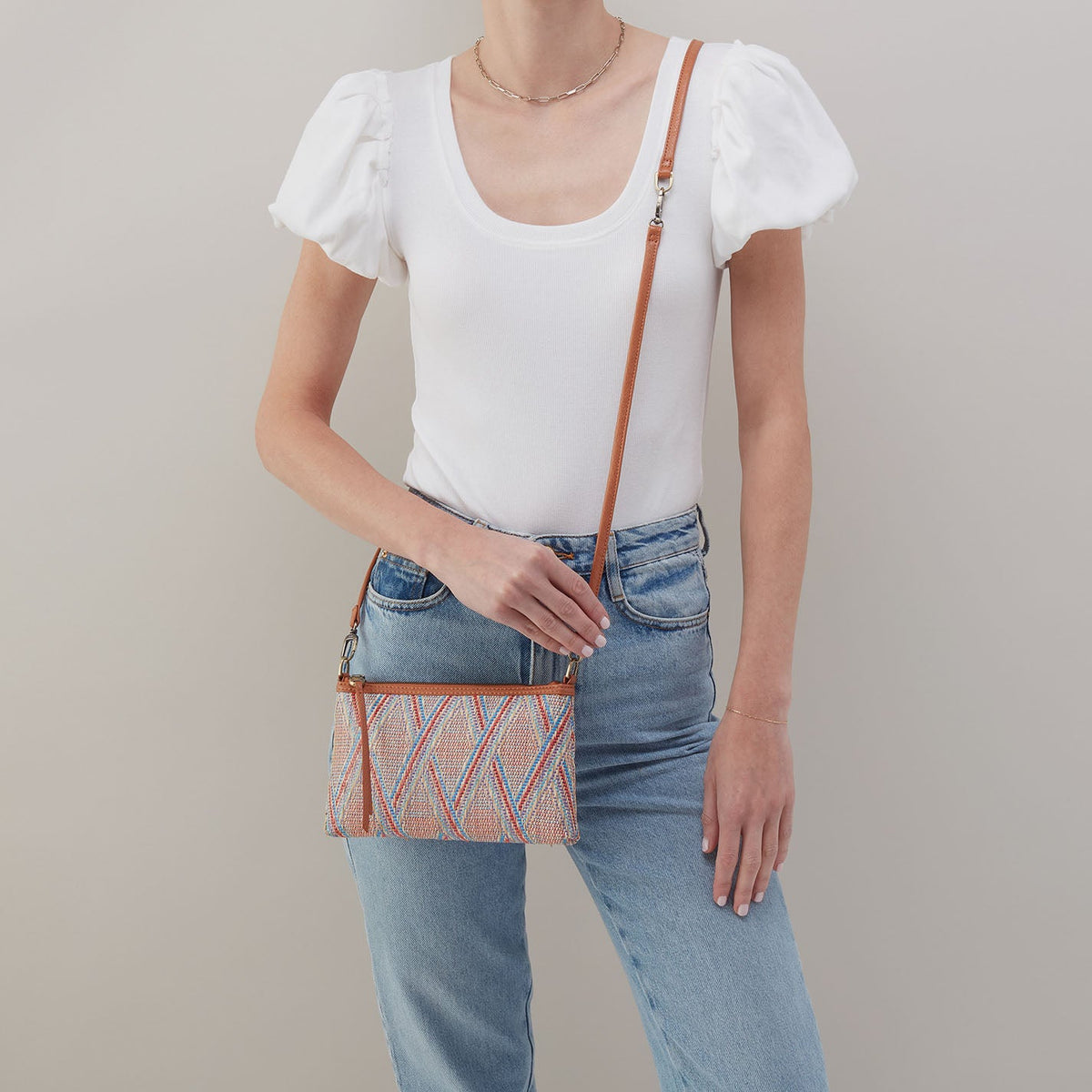 Darcy Crossbody In Multi Weave With Leather Trim - Sunset Raffia | HOBO Great Value