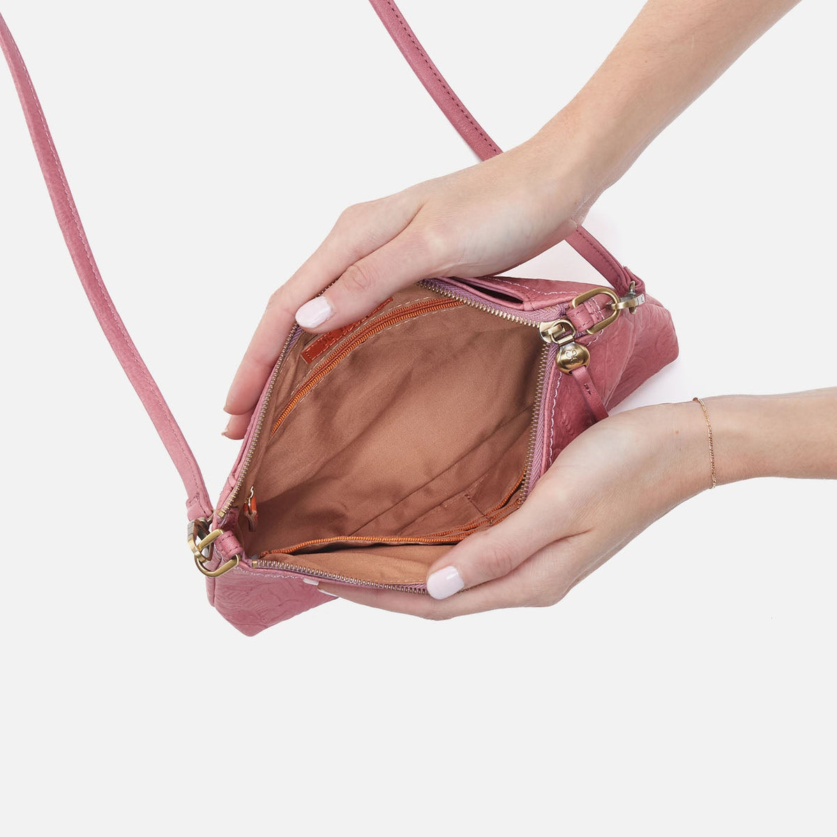 Darcy Crossbody In Tooled Embossed Leather - Mauve Tooled Emboss | HOBO Quality