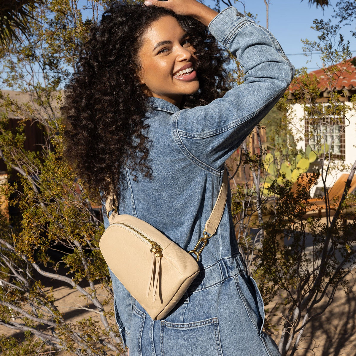 Fern Sling In Pebbled Leather - Linen | HOBO Trending