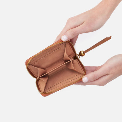 Hart Card Case In Pebbled Leather - Warm Honey | HOBO Classic
