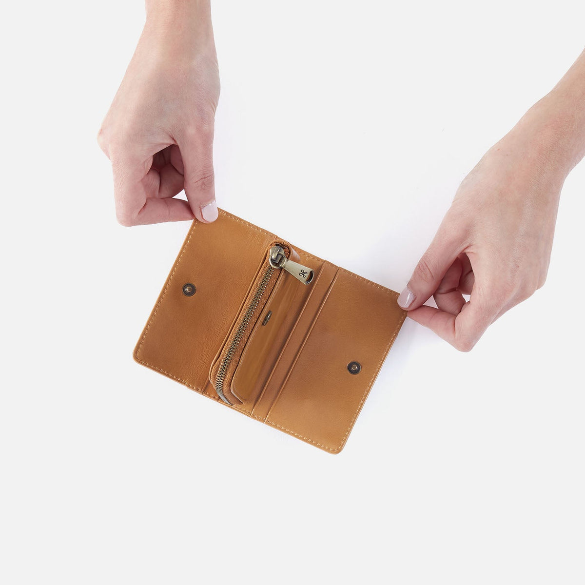 Jill Card Case In Polished Leather - Natural | HOBO Everyday