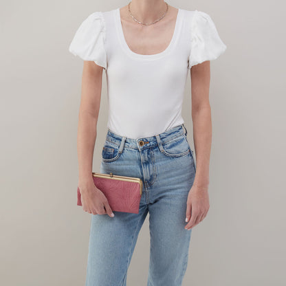 Lauren Clutch-Wallet In Tooled Embossed Leather - Mauve Tooled Emboss | HOBO Trending