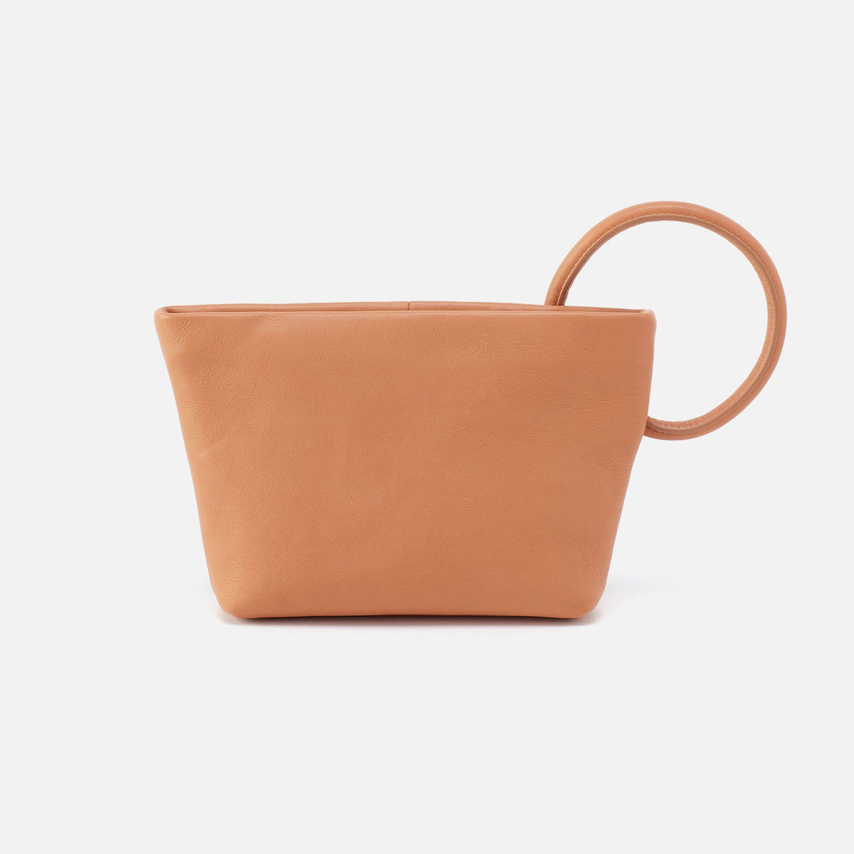 Maggie Clutch In Smooth Leather - Doe | HOBO Great Value