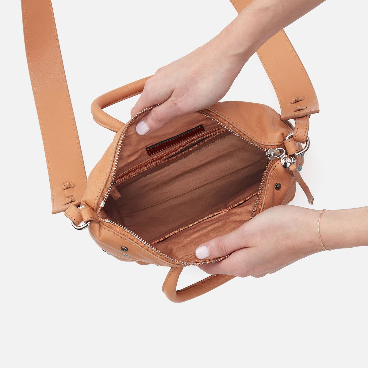 Maggie Crossbody In Smooth Leather - Doe | HOBO Featured