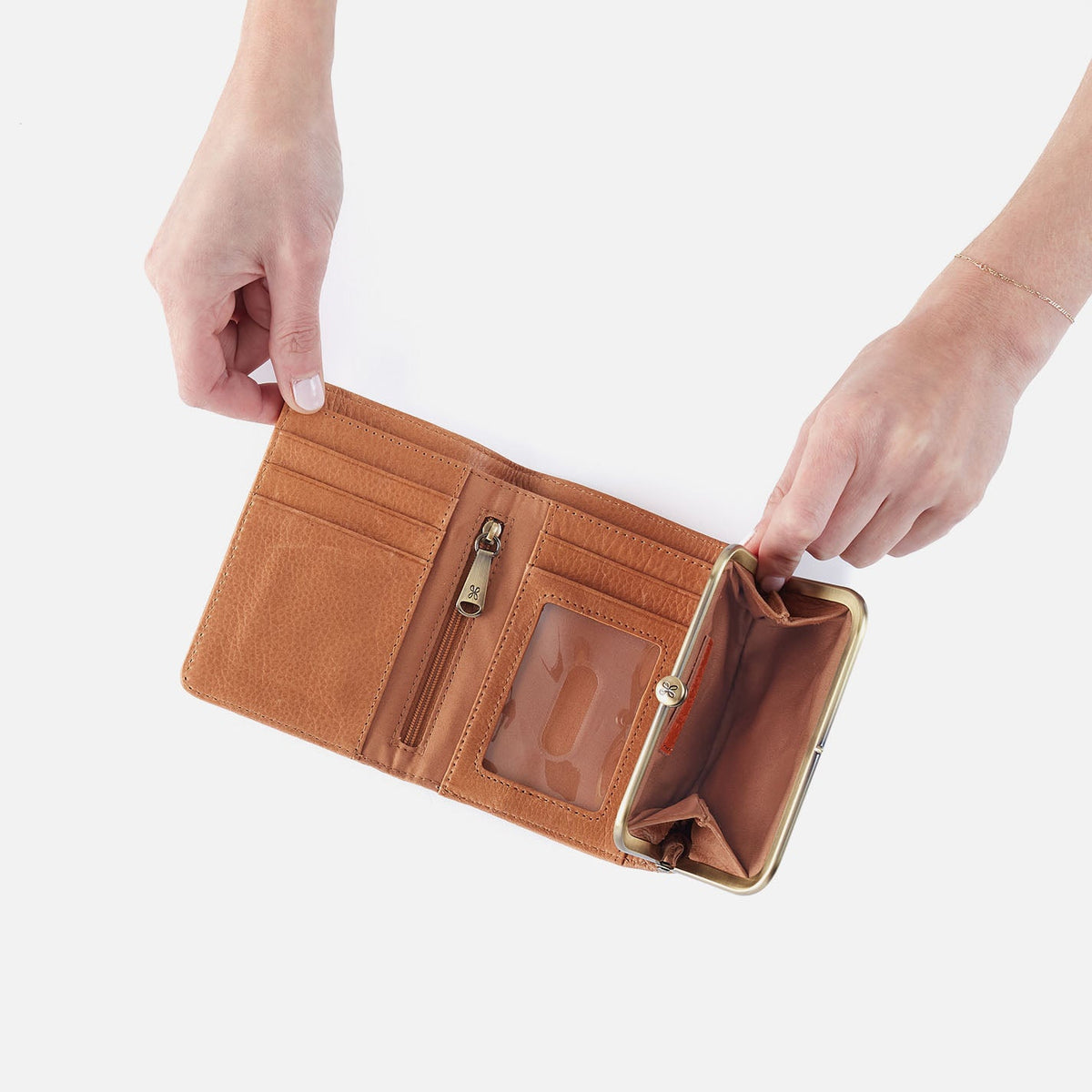 Robin Compact Wallet In Tooled Embossed Leather - Saddle Tooled Emboss | HOBO Latest