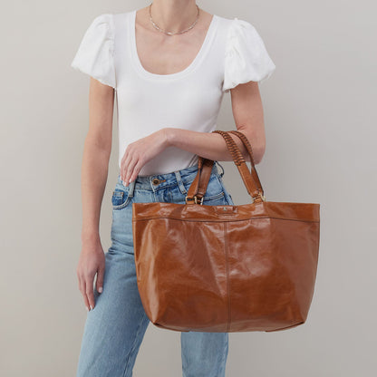 Romy Max Tote In Polished Leather - Truffle | HOBO Quality