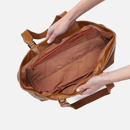 Romy Max Tote In Polished Leather - Truffle | HOBO Quality