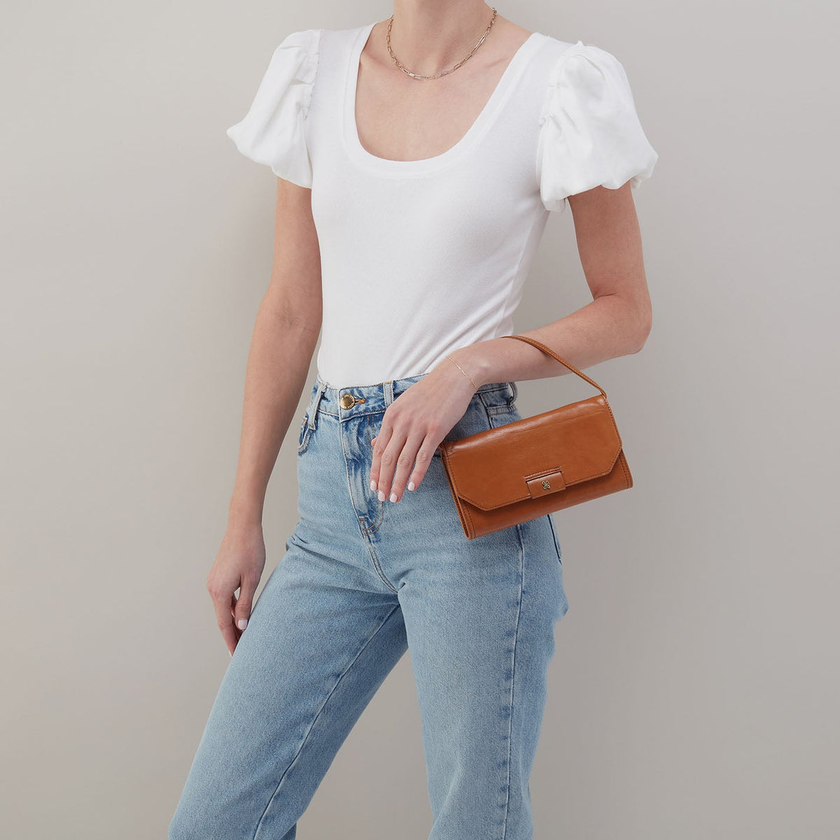 Romy Wallet Crossbody In Polished Leather - Truffle | HOBO Top Pick