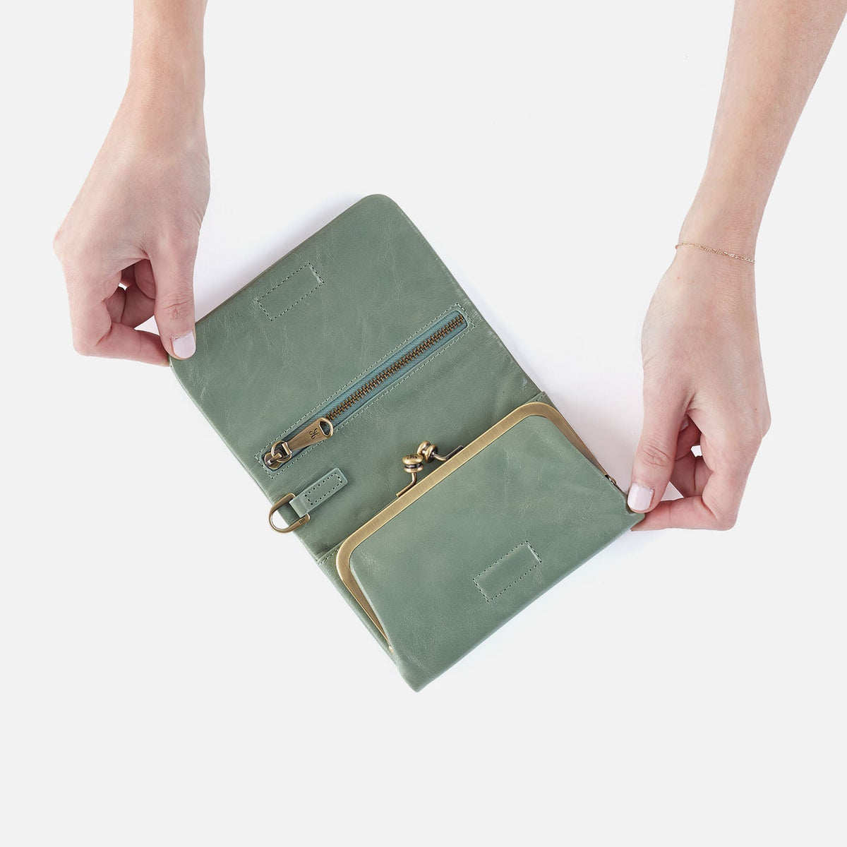 Ross Bead Wristlet In Polished Leather - Jade | HOBO Premium