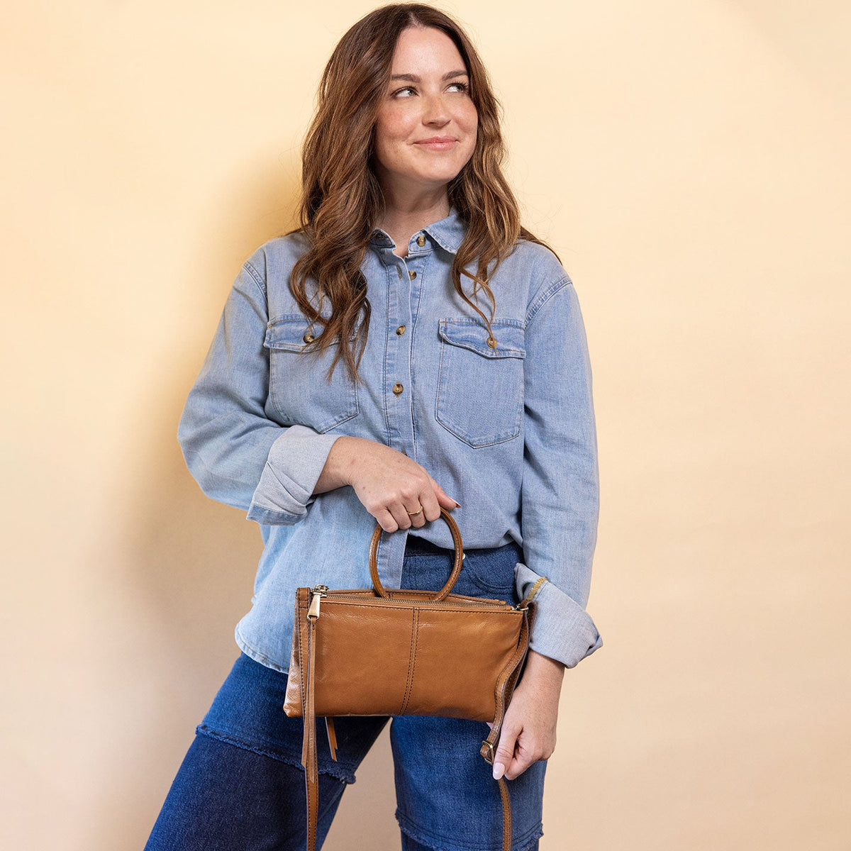 Sable Crossbody In Polished Leather - Truffle | HOBO Sale