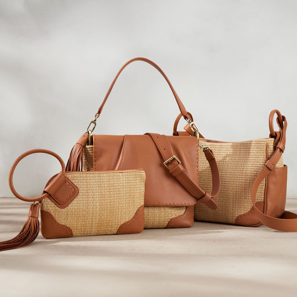 Sable Wristlet In Woven Straw - Natural Straw | HOBO Best Price