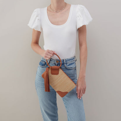 Sable Wristlet In Woven Straw - Natural Straw | HOBO Best Price