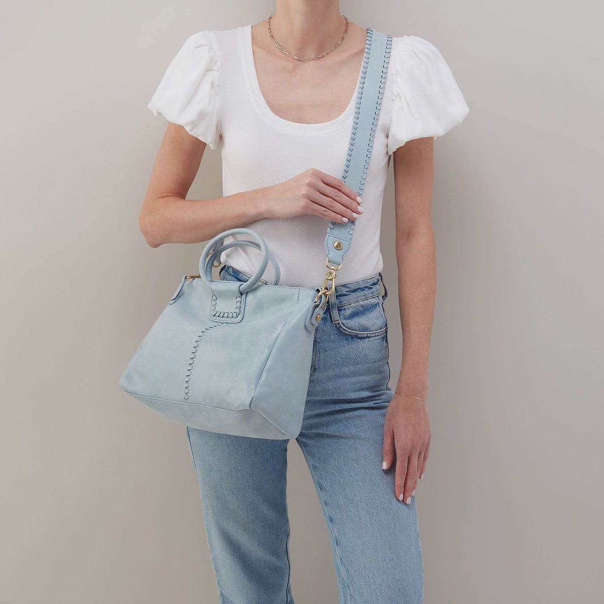 Sheila Medium Satchel In Buffed Leather - Sky | HOBO Signature